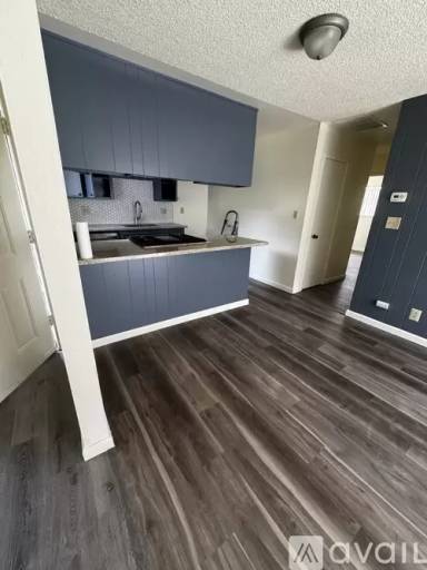 Main picture of 3700 Bridgeford Ln