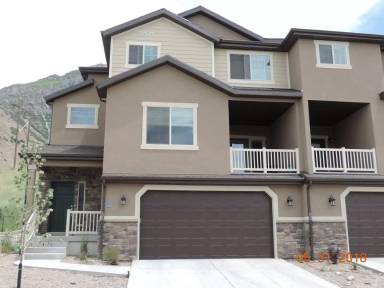 Main picture of 1027 S Aspen Pl