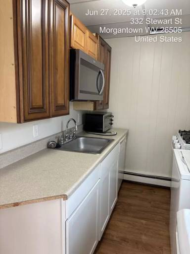 Main picture of 332 Stewart St
