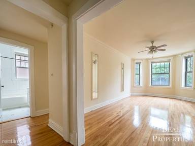 Main picture of 550-60 W Aldine Ave