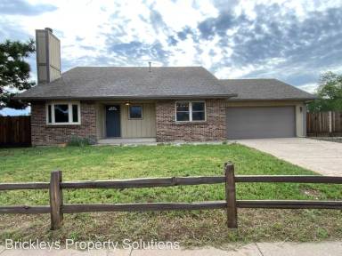 Main picture of 3105 Monica Dr W