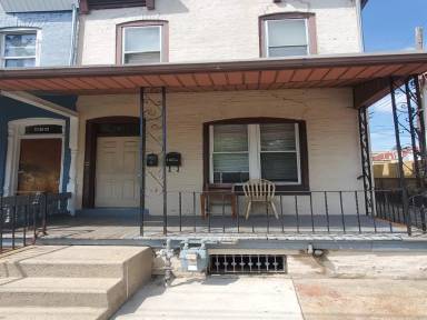 Main picture of 638 N 2nd St