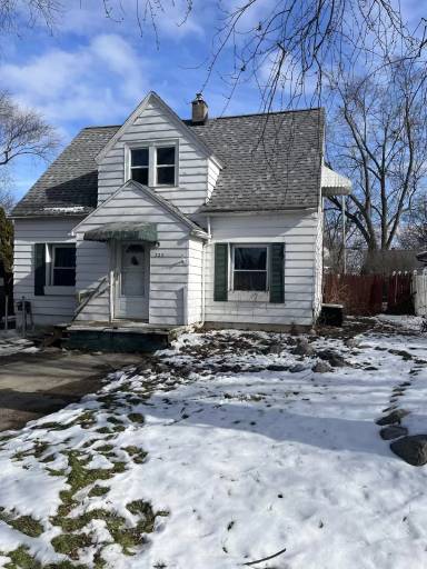 Main picture of 320 Julian Ave