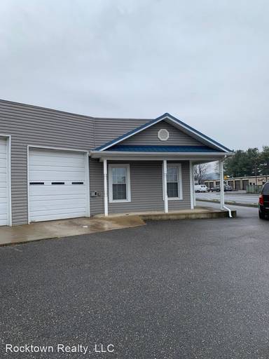 Main picture of 426 N Main St