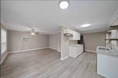 Main picture of 60 Blue Quail Ln