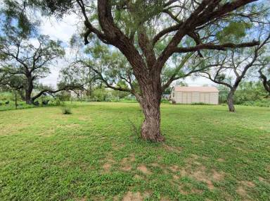 Main picture of 7865 Gladiola Ave