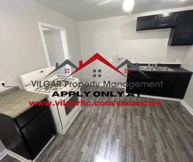 Main picture of 2100 E 19th Pl