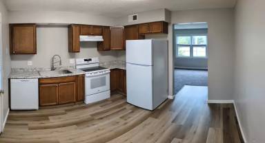 Main picture of 8081 Robinson St