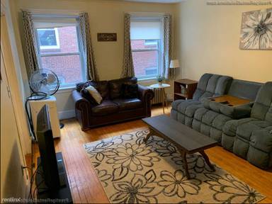 Main picture of 1472 Tremont St