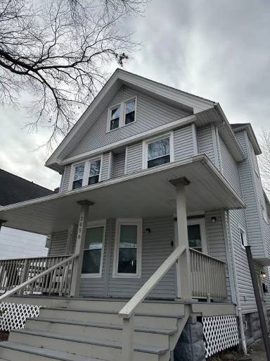 Main picture of 2056 W 101st St