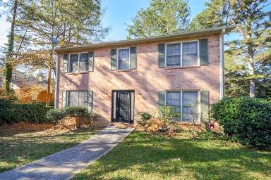Main picture of 828 Ridge Ave