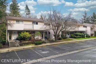 Main picture of 16019 Waynita Way NE