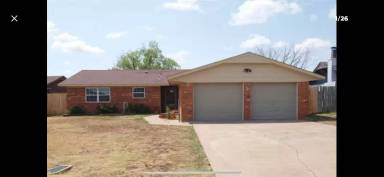 Main picture of 847 SE Lomond Ln