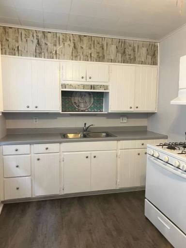 Main picture of 611 Saint Joseph St