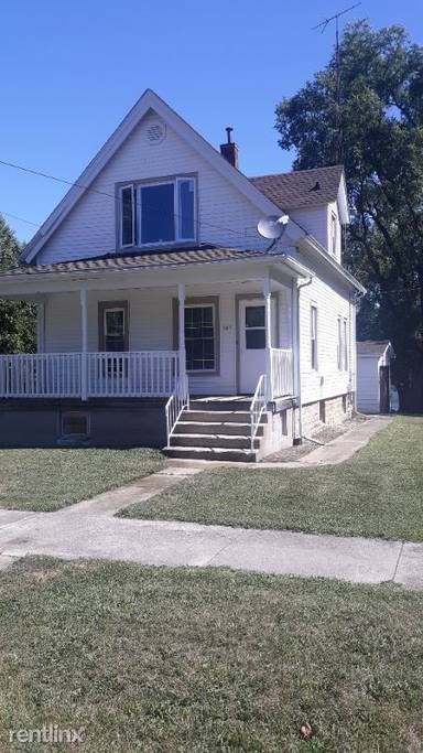 Main picture of 397 E Water St