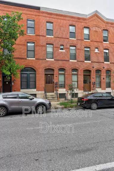 Main picture of 2020 N Calvert St