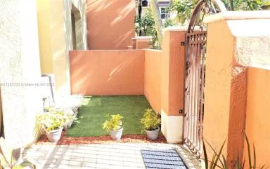 Main picture of 3449 Merrick Ln