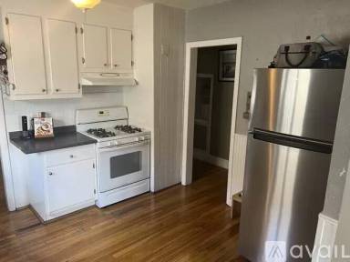 Main picture of 562 Gallivan Blvd