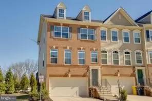 Main picture of 7425 Macon Dr