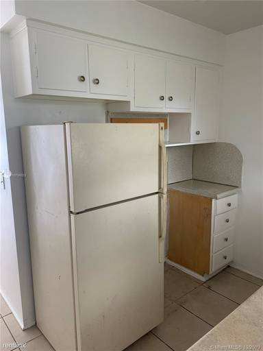 Main picture of 2225 Van Buren St