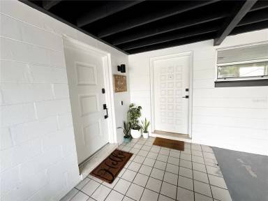 Main picture of 319 Halsey St