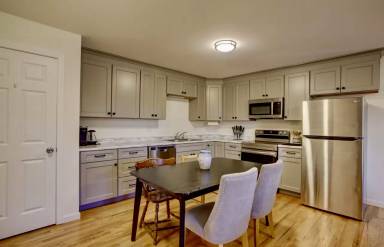 Main picture of 34 Perry Ct