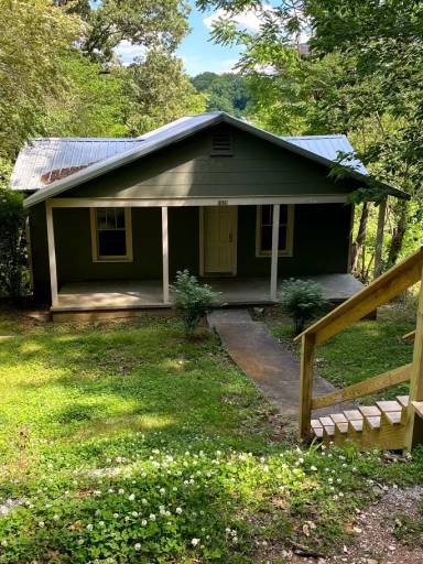 Main picture of 1028 Beason Dr