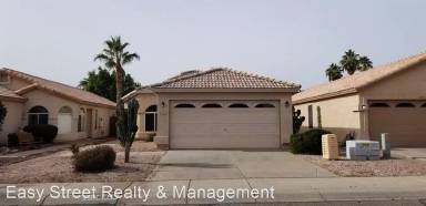 Main picture of 16620 S 43rd Pl