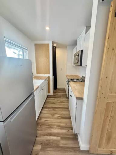 Main picture of 6 Marlyn Dr