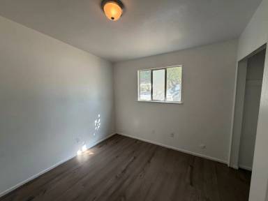 Main picture of 6004 Peoria Ave