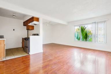 Main picture of 141 N Lewis St