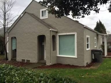 Main picture of 203 NW 21st St