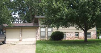 Main picture of 2446 Cedarwood Ave