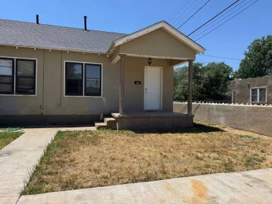 Main picture of 304 W Albuquerque St