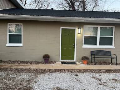 Main picture of 10021 Saint Clair Ave