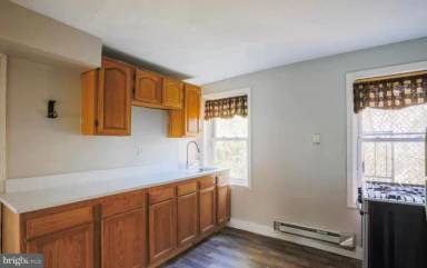 Main picture of 812 W Lanvale St
