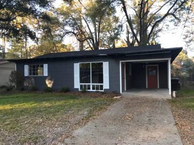 Main picture of 414 Eason Pl