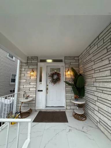 Main picture of 30 Hart Ave