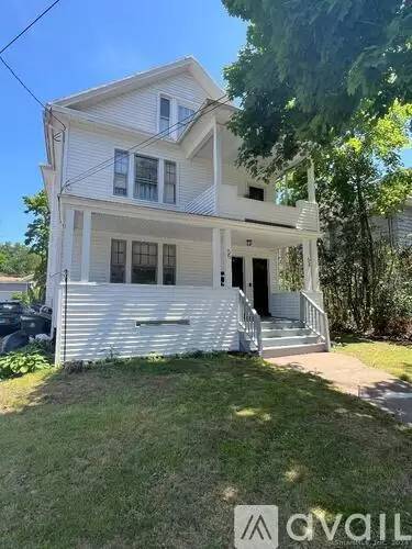 Main picture of 53 Ramsdell St