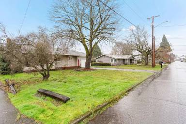 Main picture of 389 Apple Blossom Ave N