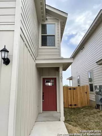 Main picture of 2207 Lynwood Bnd