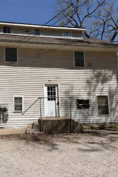 Main picture of 507 Henrie St