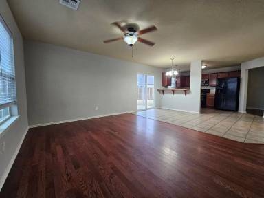 Main picture of 1187 S Craftsman St