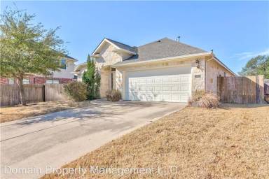 Main picture of 315 Saddle Ridge Dr