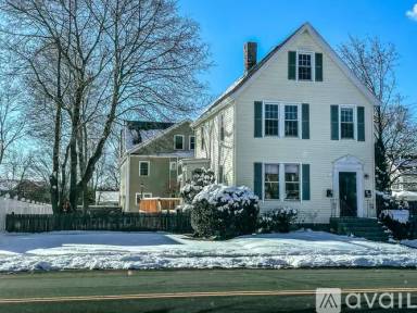 Main picture of 283 Hillside Ave