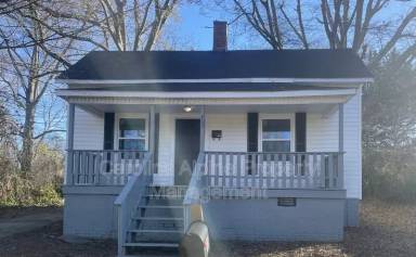 Main picture of 705 Liveoak St