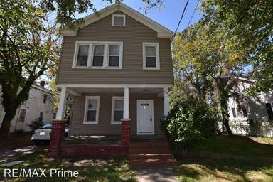 Main picture of 1704 Richmond Ave