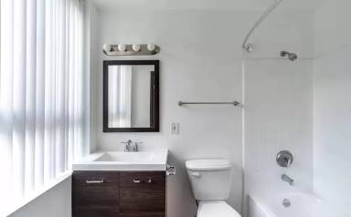 Main picture of Commodore Regency Apartments