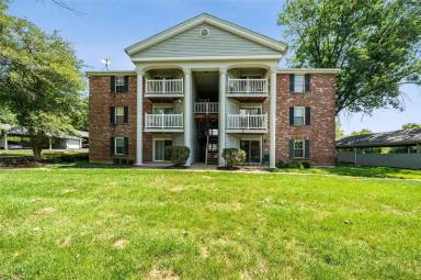 Main picture of 1942 Marine Terrace Dr