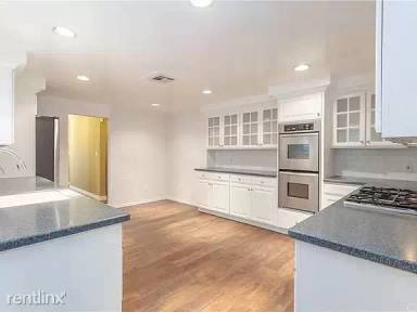 Main picture of 9715 E Lemon Ave